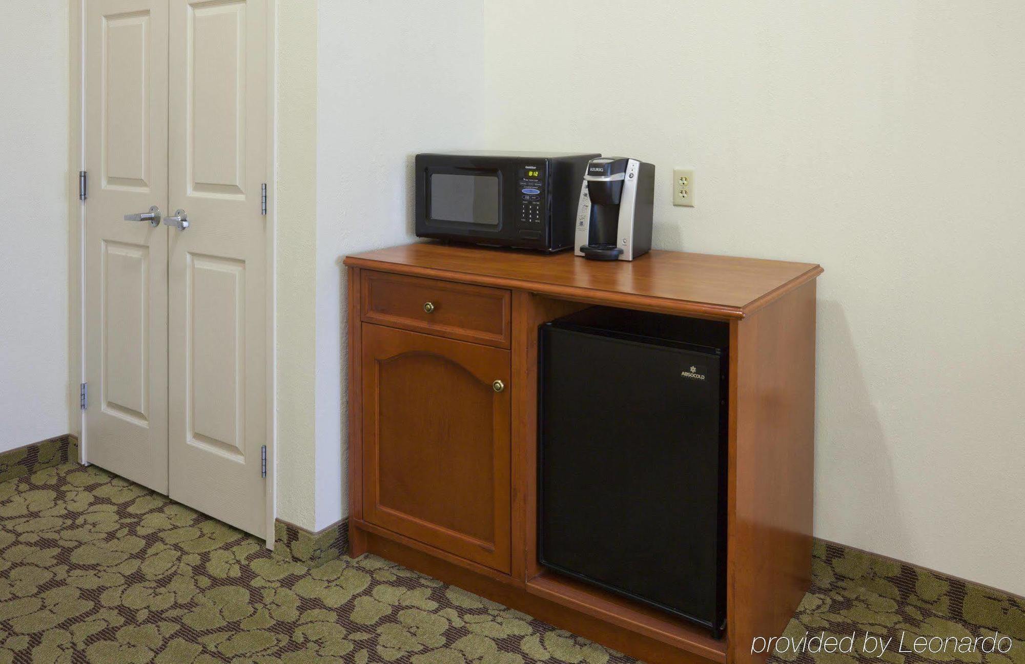 Hilton Garden Inn Minneapolis Saint Paul-Shoreview Exterior photo